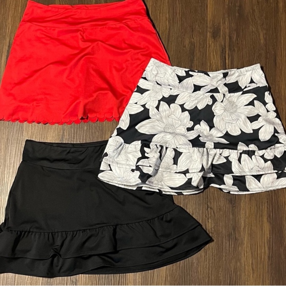 Crown & Ivy Skort Set - Red, Black, Floral